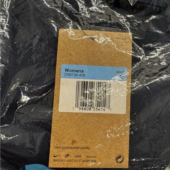 Women’s Dri-Fit Nike Tee Size M Navy - Picture 8 of 8